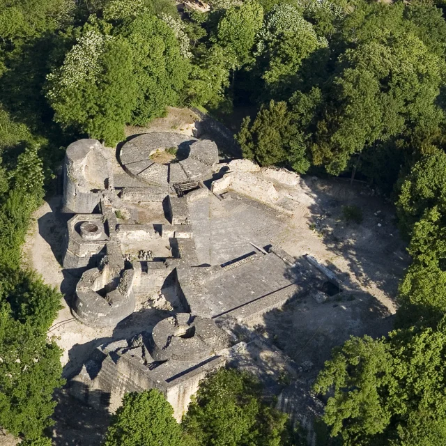 Saint-Amand-Montrond Forteresse