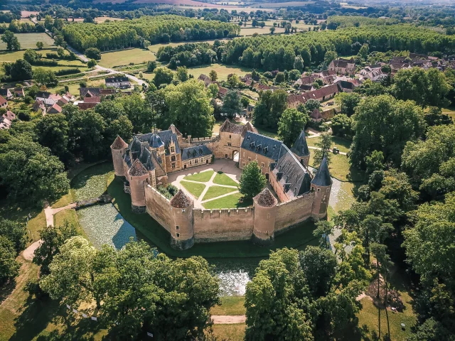 Château d'Ainay-le-Vieil｜Ad2t Du Cher