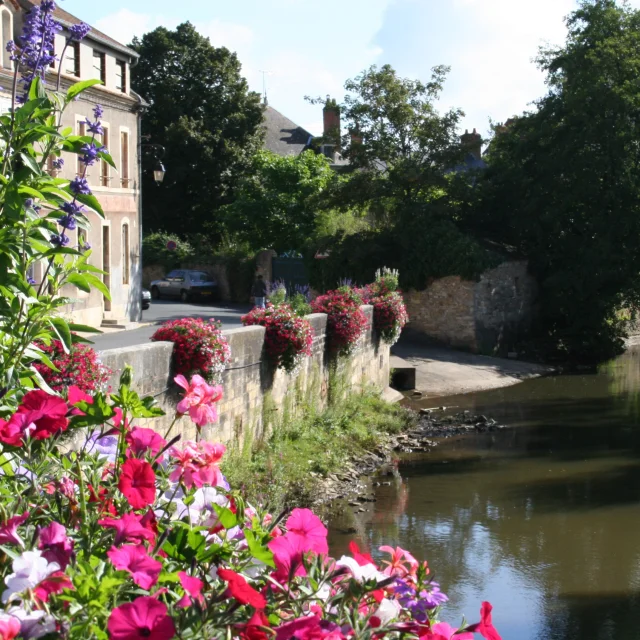Ville de Saint-Amand-Montrond, Pont Pasquet｜Office de Tourisme Cœur de France